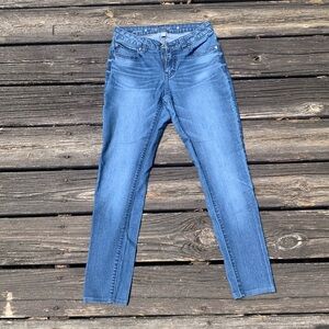 Jennifer Lopez skinny blue jeans size 2